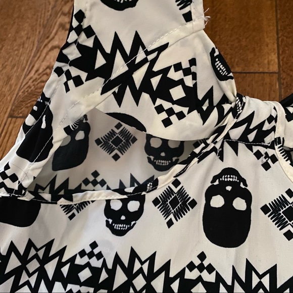 Skull cutout back tank - Picture 5 of 7